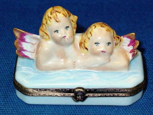 TWO ANGELS ON BLUE BASE